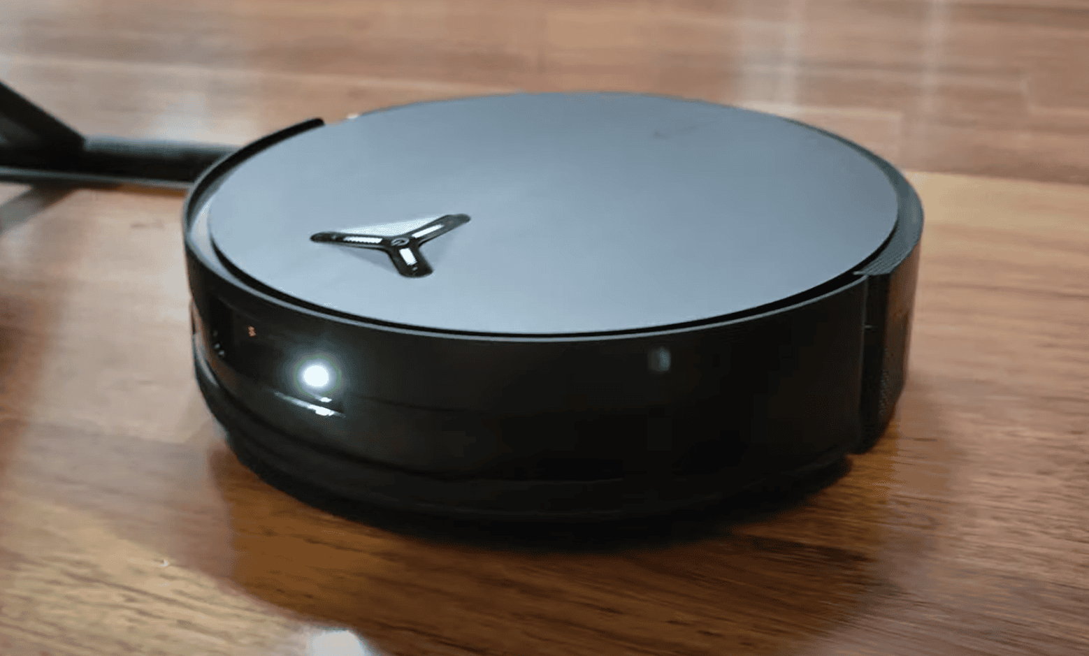סקירה מקיפה: שואב רובוטי ECOVACS DEEBOT X11 OmniCyclone – חודשיים של ניקיון אינטנסיבי שהפתיע אפילו אותי